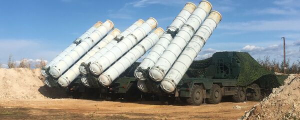 S-400 Triumph anti-aircraft missile system seen during the Vostok-2018 military drills S-400 Triumph anti-aircraft missile system seen during the Vostok-2018 military drills - Sputnik International