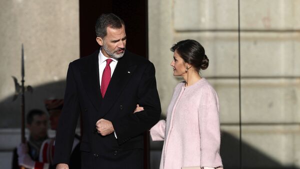 Spain's King Felipe and his wife, Queen Letizia prior of a welcome ceremony with Chinese President Xi Jinping and his wife Peng Liyuan at the Royal Palace in Madrid, Spain, Wednesday, Nov. 28, 2018 - Sputnik International