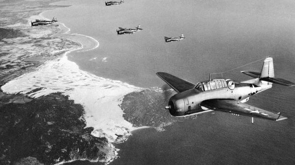 General Motors Avenger torpedo bombers of the U.S. Navy’s Third Fleet roar over the Vietnam coast en route to Saigon on Feb. 8, 1945. (AP Photo/U.S. Navy) - Sputnik International