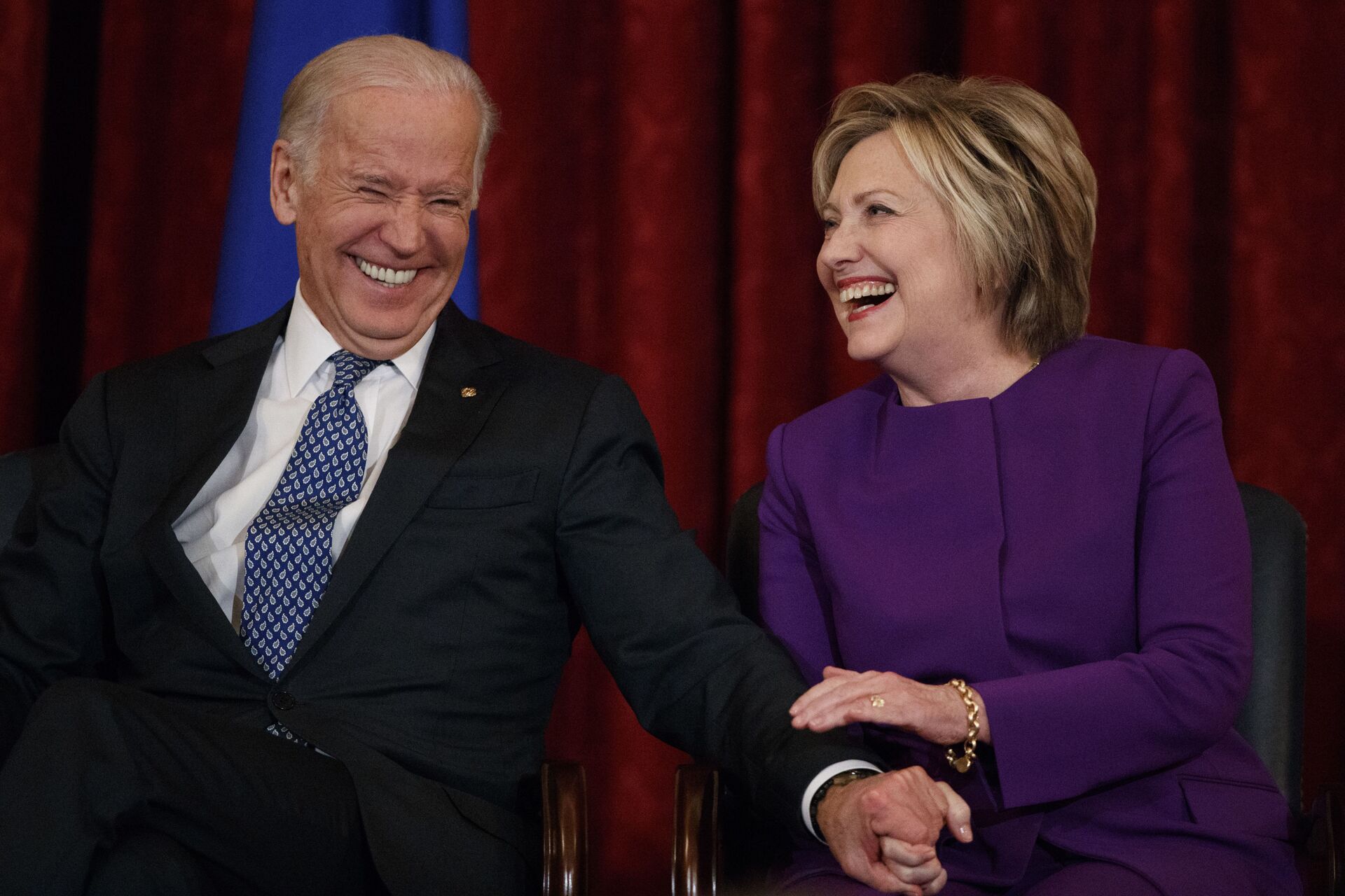 Trump Believed Dems Would Switch Biden for Clinton, Obama as 2020 Presidential Nominee, Claims Book - Sputnik International, 1920, 08.06.2021