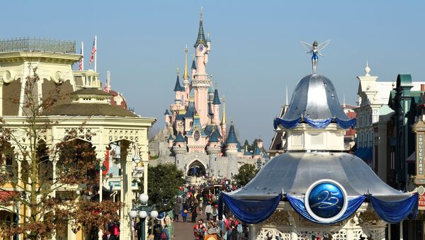 A general view shows Main Street on March 16, 2017 as Disneyland Paris - originally Euro Disney Resort - marks the 25th anniversary in Marne-La-Vallee, east of the French capital Paris. - The 25th anniversary celebrations will begin on March 26, 2017 with parades, various shows and a firework's display. (Photo by BERTRAND GUAY / AFP) - Sputnik International
