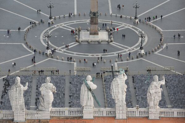 General view of St. Peter's Square after the Vatican reports its first case of coronavirus, at the Vatican, March 6, 2020 - Sputnik International