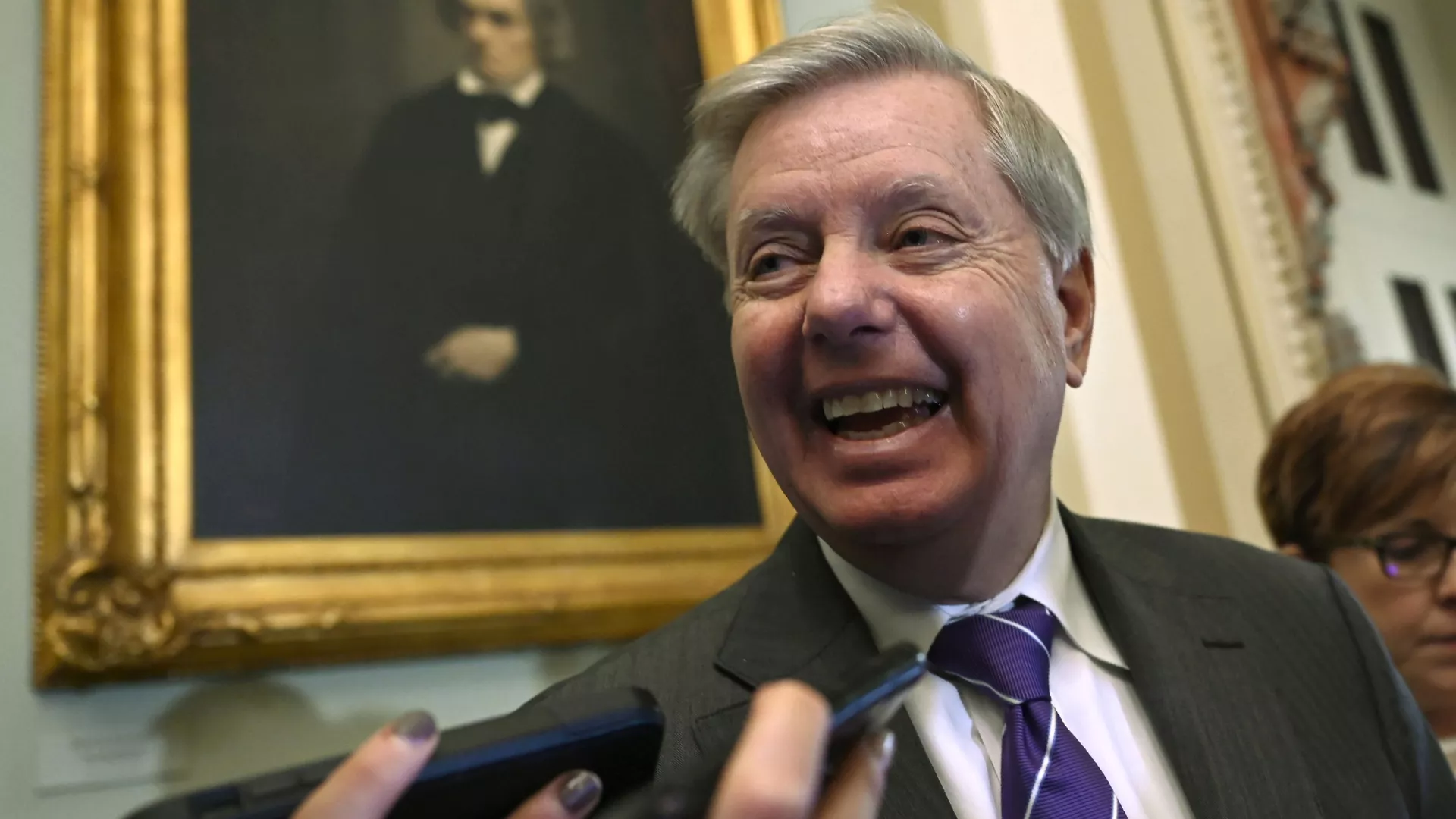 Sen. Lindsey Graham, R-S.C., talks to reporters on Capitol Hill in Washington, Tuesday, Feb. 25, 2020.  - Sputnik International, 1920, 18.02.2025