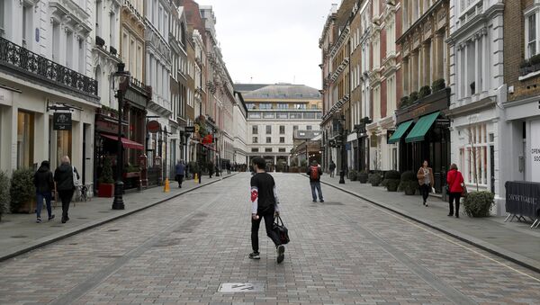 Sparsely Populated Street is Seen Near Covent Garden in London - Sputnik International