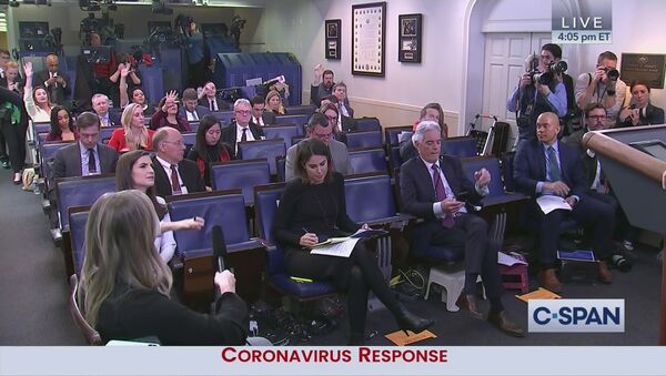 Social distancing seating in WH briefing room today during coronavirus response presser. - Sputnik International
