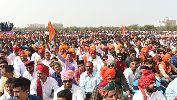 Supporters of Rajput Karni Sena shout slogans during a protest rally in Gandhinagar, some 30kms from Ahmedabad on November 12, 2017 - Sputnik International