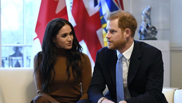 Britain's Prince Harry and Meghan, Duchess of Sussex gesture during their visit to Canada House, thanking the warm Canadian hospitality and support they received during their recent stay in Canada, in London, 7 January 2020 - Sputnik International