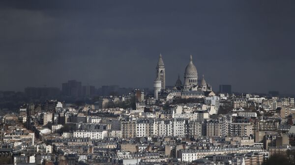 View of Montmartre hill, with Sacre Coeur Basilica, in Paris, 27 March 2018 - Sputnik International