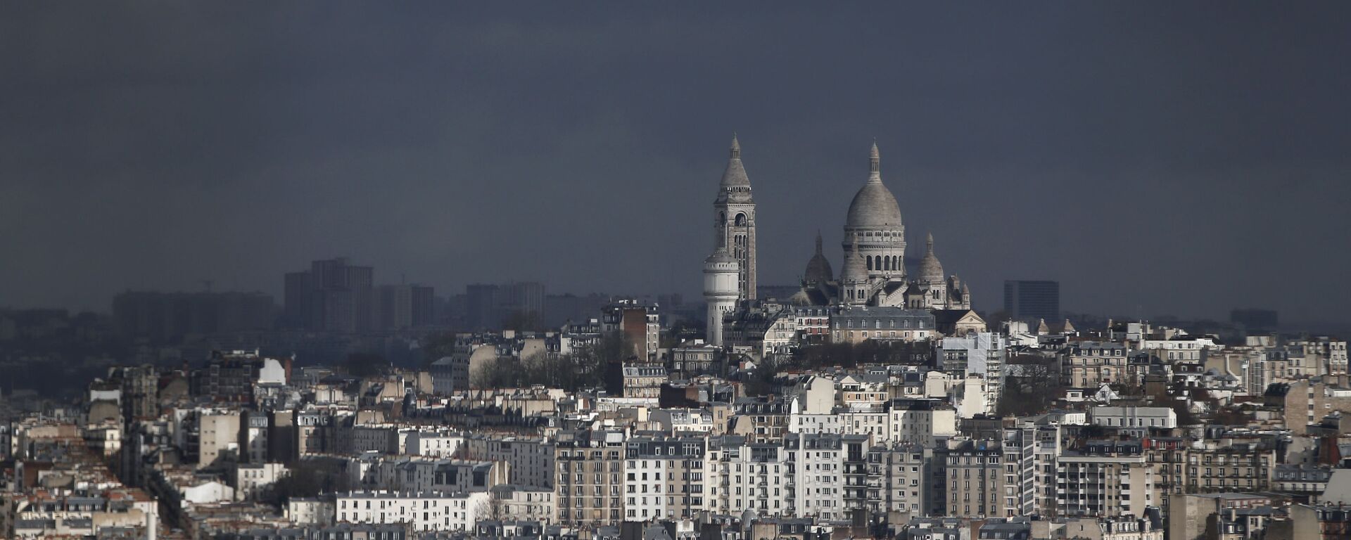 View of the Montmartre hill, with the Sacre Coeur Basilica, in Paris, Tuesday, March 27, 2018 - Sputnik International, 1920, 20.11.2022