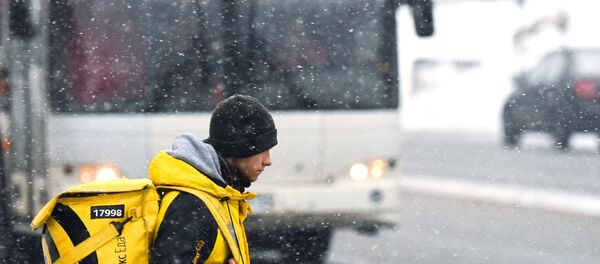 Yandex.Eda delivery man - Sputnik International