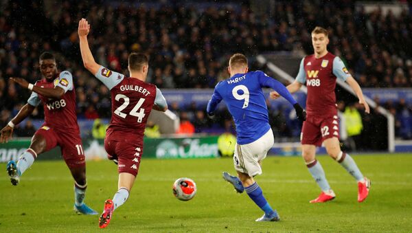 Leicester's Jamie Vardy scores in the 4-0 win against Aston Villa, the last Premier League game before coronavirus forced a mass postponement - Sputnik International