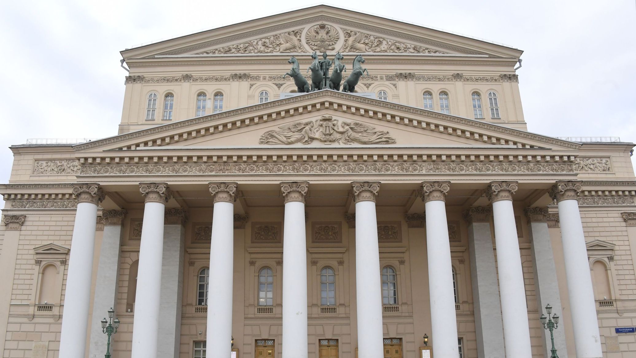 Director Fry Calls Russia’s Cultural Education System One of Best in World