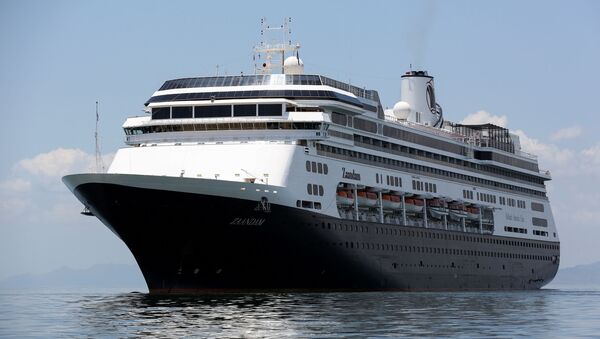 The cruise ship MS Zaandam is pictured after four passengers have died on board, as the coronavirus disease (COVID-19) outbreak continues, in Panama City, Panama March 27, 2020. - Sputnik International