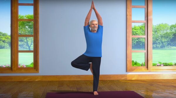 Yoga with Modi: Vrikshasana Hindi - Sputnik International