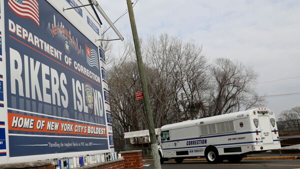 An NYC Department of Corrections vehicle drives in the entrance to Rikers Island facility in Queens, in New York, U.S., February 14, 2018 - Sputnik International