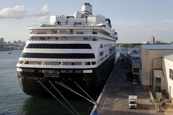Cruise Industry Faces Global Losses of US$50 Billion As Italian Ship Dips Its Toes Back In The Water Cruise Industry Faces Global Losses of US$50 Billion As Italian Ship Dips Its Toes Back In The Water - Sputnik International