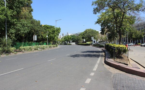 The normally busy inner circle of Rajiv Chowk in the heart of the Indian capital is deserted now due to the lockdown. - Sputnik International