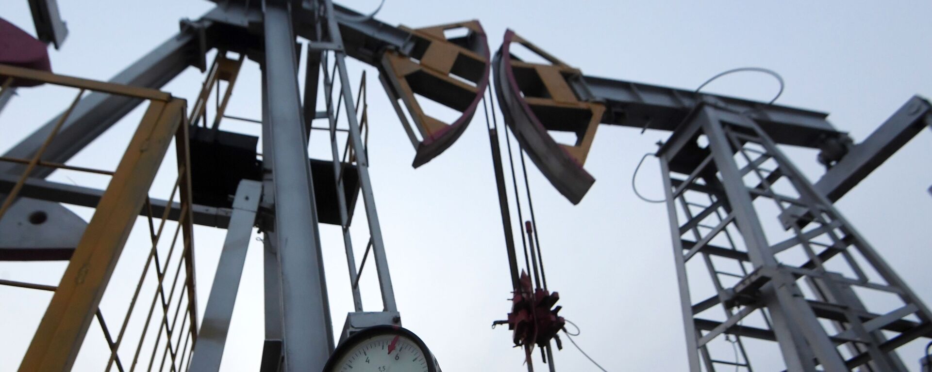 Oil pumpjack in the Republic of Tatarstan, Russia - Sputnik International, 1920, 01.04.2022