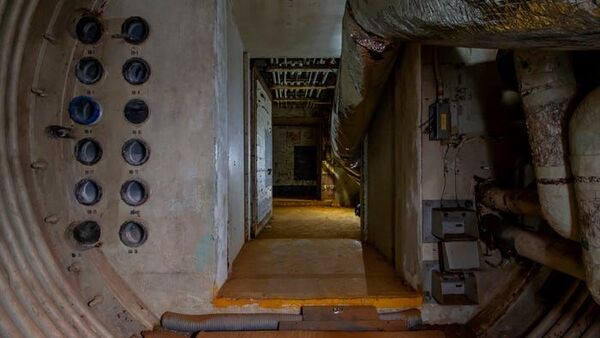 Inside an abandoned Titan II missile complex for sale in Arizona - Sputnik International
