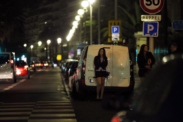 Get Infected or Die From Hunger: The Hard Choices French Sex Workers Face Amid COVID-19 Lockdown - Sputnik International