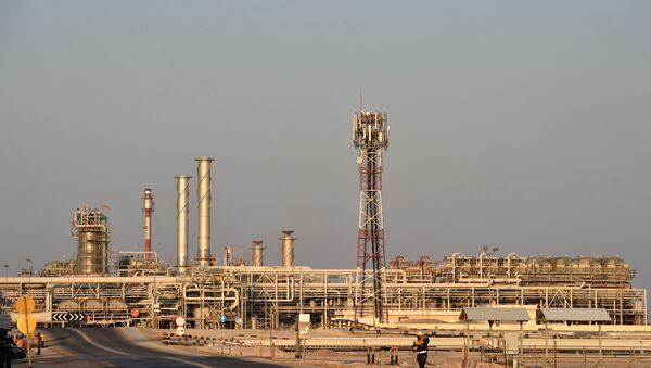 A general view of Saudi Aramco's Abqaiq oil processing plant on September 20, 2019. - Sputnik International