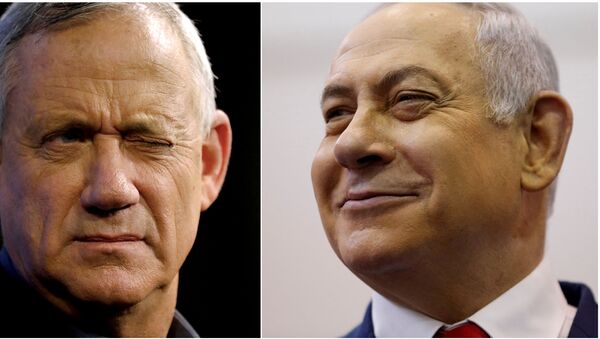 A combination picture shows Benny Gantz (left), leader of Blue and White party, at an election campaign event in Ashkelon, Israel, April 3, 2019, and Israeli Prime Minister Benjamin Netanyahu smiling at a polling station in Jerusalem, April 9, 2019 - Sputnik International