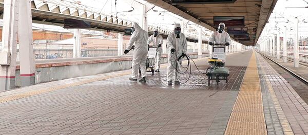  EMERCOM of Russia employees disinfected the Leningrad station in Moscow - Sputnik International