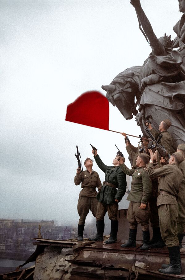A Look Back in Colour: Archived Soviet Pictures of Great Patriotic War Revisited - Sputnik International