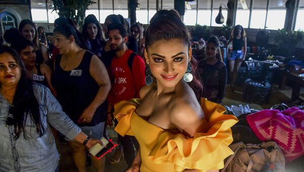 Bollywood actress Urvashi Rautela poses for photographs during the Lotus Make-up India Fashion Week 2020 Female Model Auditions in Mumbai on February 7, 2020 - Sputnik International