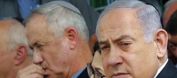 Israeli Prime Minister Benjamin Netanyahu (R), Israeli president of the Supreme Court  Esther Hayut (C) and Benny Gantz (L), leader of Blue and White party, attend a memorial ceremony for late Israeli president Shimon Peres, at Mount Herzl in Jerusalem on September 19, 2019 - Sputnik International