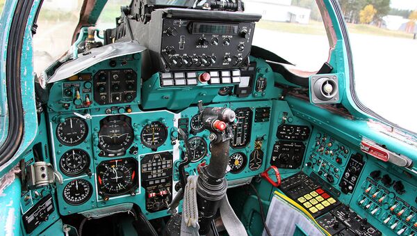 Cockpit of Mikoyan-Gurevich MiG-31 - Sputnik International