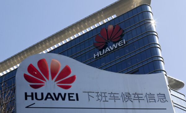 Huawei Wins Over Half of 5G-Related Contracts From China's Biggest Carrier Amid US Pressure - Report Huawei Wins Over Half of 5G-Related Contracts From China's Biggest Carrier Amid US Pressure - Report - Sputnik International