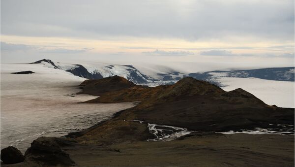 Grimsvotn volcano in the middle of the Icecap Iceland - Sputnik International