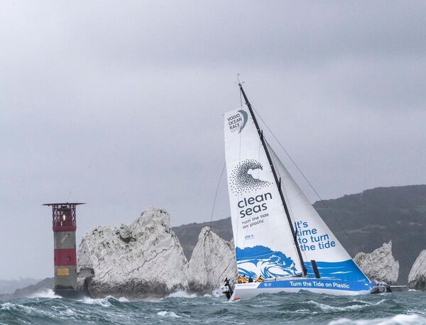 NASA Explorer & Round the World Sailor Give Tips on How to Stay Sane During COVID-19 Self-Isolation NASA Explorer & Round the World Sailor Give Tips on How to Stay Sane During COVID-19 Self-Isolation - Sputnik International