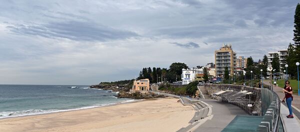 This general view shows an empty Coogee beach in Sydney on April 16, 2020. This general view shows an empty Coogee beach in Sydney on April 16, 2020. - Sputnik International
