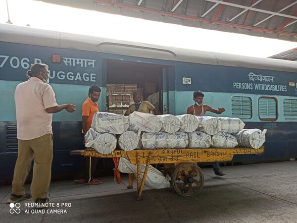 Special Covid-19 Trains - Lifelines Delivering Essential Supplies Through India Under Lockdown - Sputnik International