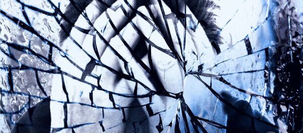 Depression shattered glass image of hands in covering face Depression shattered glass image of hands in covering face - Sputnik International