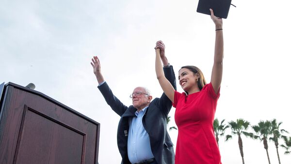 U.S. Senator Bernie Sanders and Representative Alexandria Ocasio-Cortez  during a campaign rally at Venice Beach in Los Angeles, California, U.S., December 21, 2019 - Sputnik International