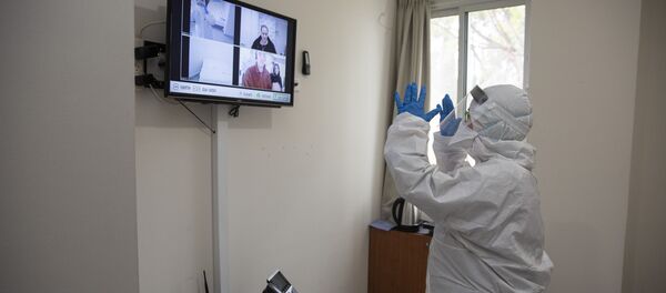 Israeli Professor Galia Rahavm, head of infectious diseases, shows one of the rooms where returning Israelis with suspected exposure to Coronavirus will stay under observation and isolation, at the Chaim Sheba Medical Center at at Tel Hashomer in Ramat Gan, Israel, Wednesday, Feb. 19, 2020. I - Sputnik International