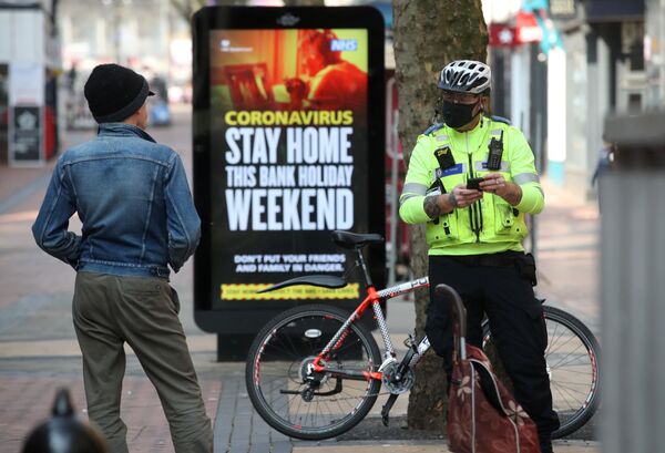 Rollout of UK’s COVID-19 Contact-Tracing App Reportedly Hits Fresh Snag - Sputnik International