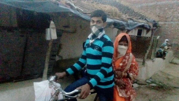 Kalku Prajapati of Pauthiya village in Hamirpur district pedal 100 km to reach his bride's home in order to solemnise his wedding. Interestingly, after the wedding was performed, he had to carry his newlywed wife on the same bicycle as pillion - Sputnik International
