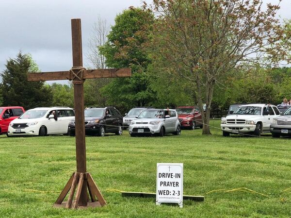 Coronavirus Drive-In: Apart, But Not Alone - Sputnik International