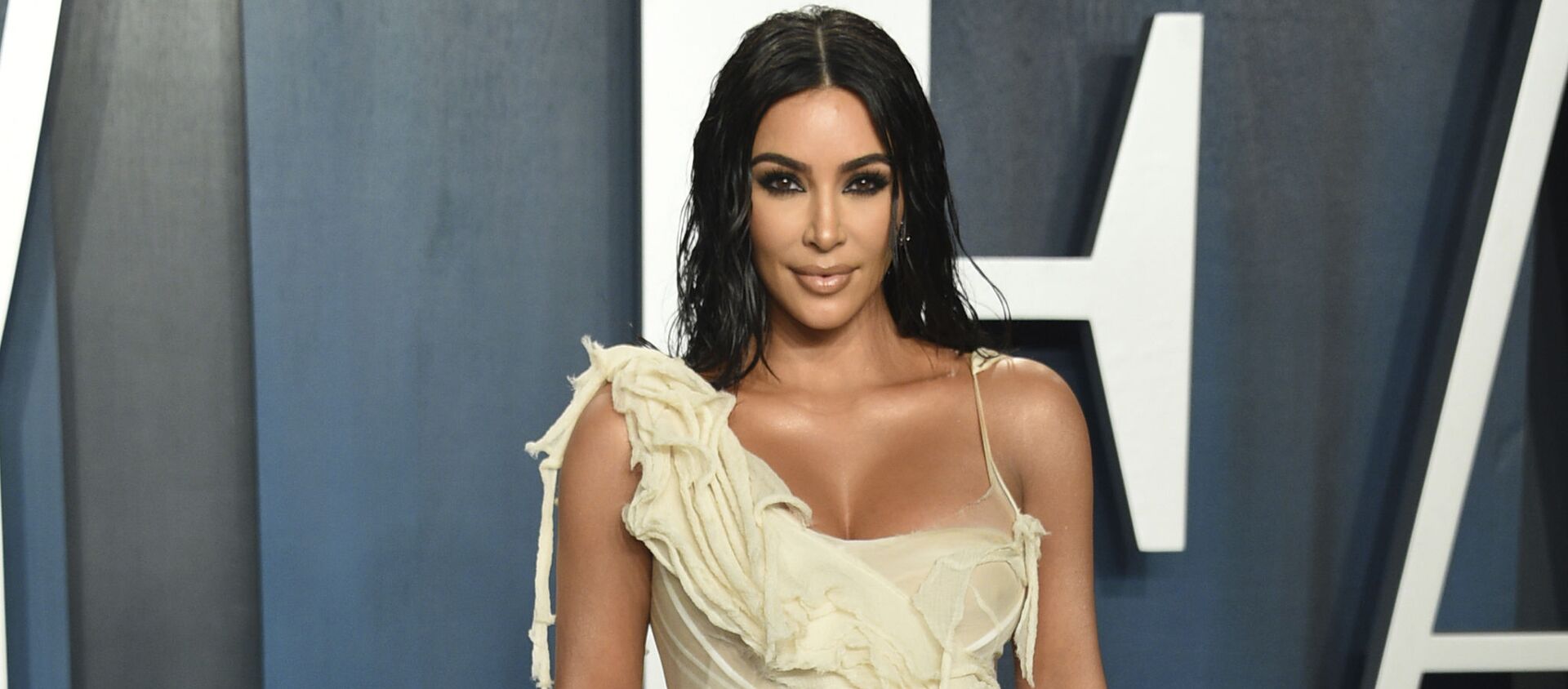 Kim Kardashian arrives at the Vanity Fair Oscar Party on Sunday, Feb. 9, 2020, in Beverly Hills, Calif - Sputnik International, 1920, 16.03.2021