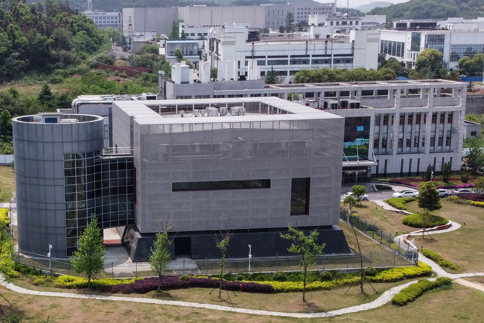 (FILES) This file photo taken on April 17, 2020 shows an aerial view of the P4 laboratory at the Wuhan Institute of Virology in Wuhan in China's central Hubei province - Sputnik International, 1920, 07.09.2021