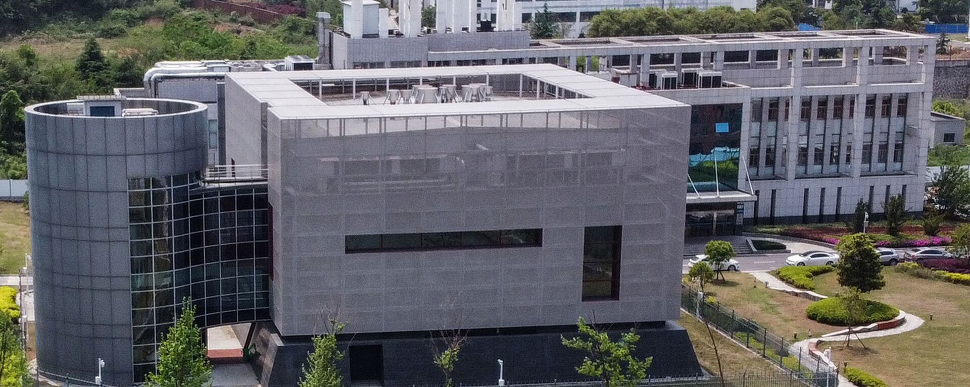 (FILES) This file photo taken on April 17, 2020 shows an aerial view of the P4 laboratory at the Wuhan Institute of Virology in Wuhan in China's central Hubei province - Sputnik International, 1920, 04.06.2021