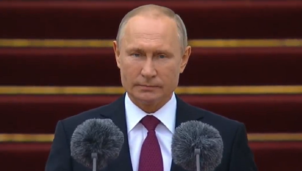 Vladimir Putin Addressing Presidential Regiment - Sputnik International