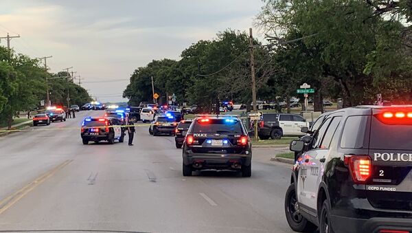 Police arriving to the site of shooting in Fort Worth, North Texas, 10 April 2020 - Sputnik International