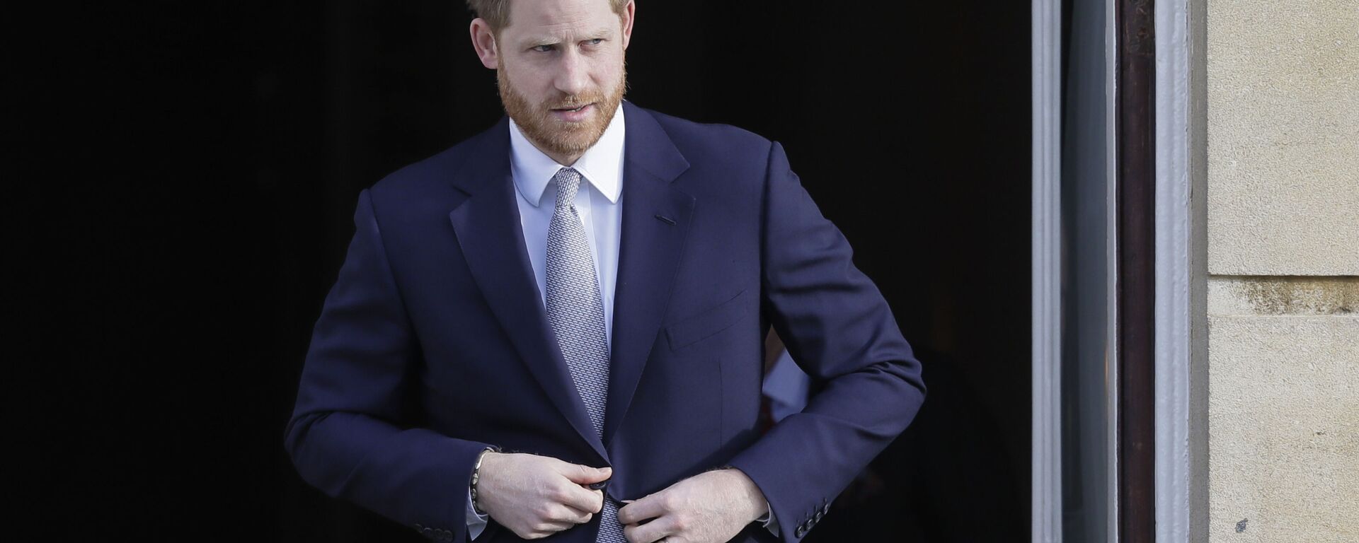 Britain's Prince Harry arrives at the gardens at Buckingham Palace in London, Thursday, Jan. 16, 2020 - Sputnik International, 1920, 23.01.2022