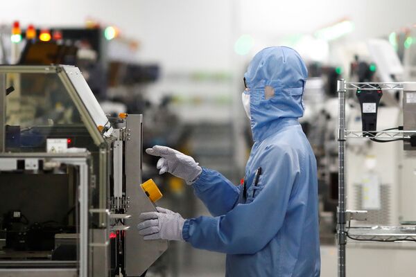 US Attacks on China Hurt Both Economies, Endanger Future Fights Against Pandemics, Scholars Suggest US Attacks on China Hurt Both Economies, Endanger Future Fights Against Pandemics, Scholars Suggest - Sputnik International