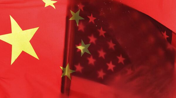Chinese and US flags - Sputnik International